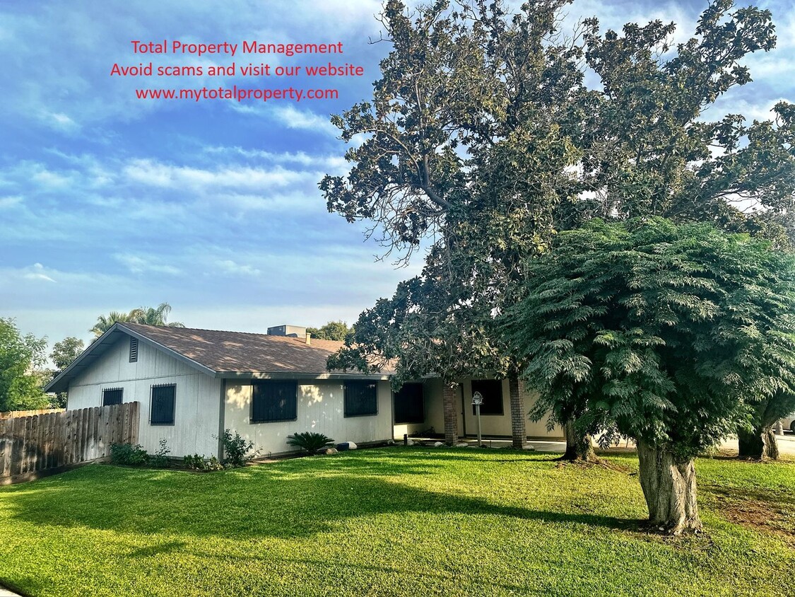 Primary Photo - 570 N Lemona St