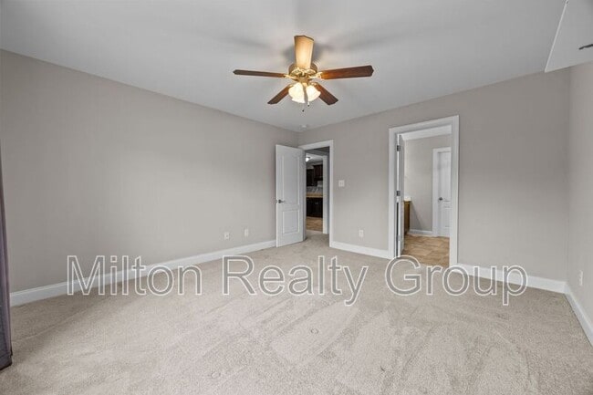 Building Photo - 95 Oxfordshire Dr