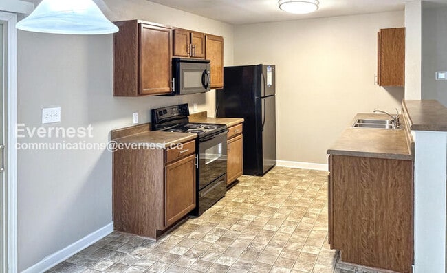 Foto del edificio - 29766 Westfield Dr