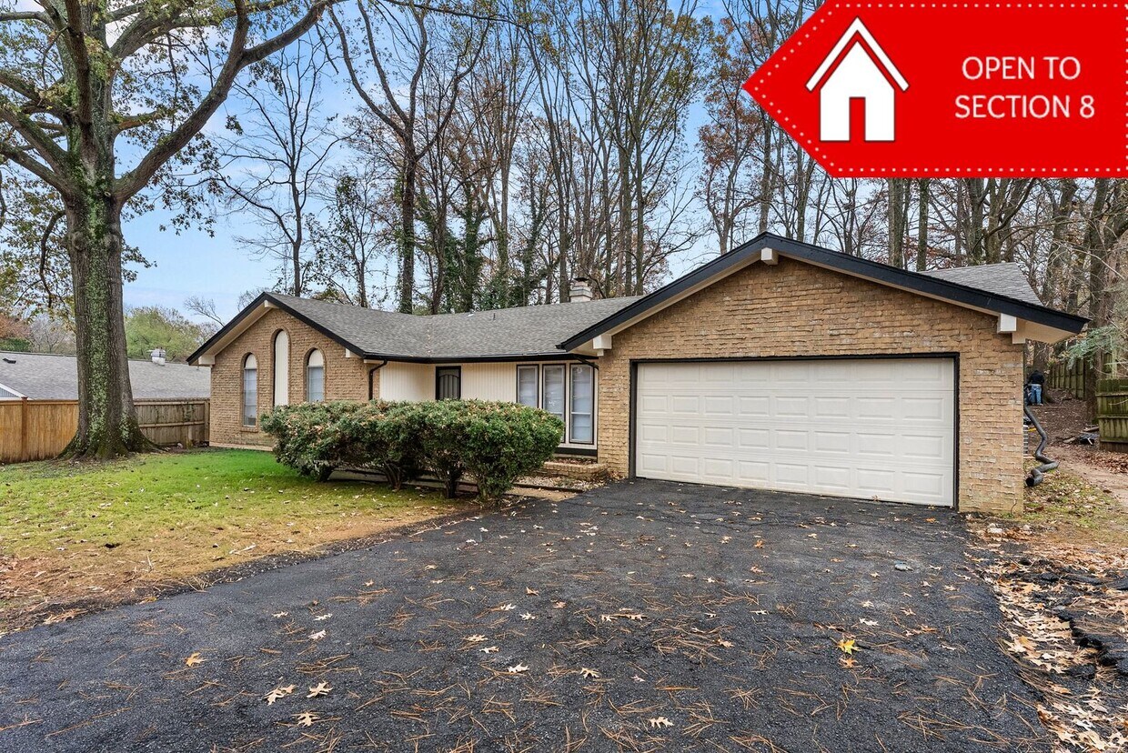 Primary Photo - Fully Renovated 4 bedroom 2 bath home - Open To Section 8