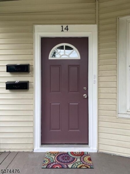 Building Photo - 14 Elmwood Ave