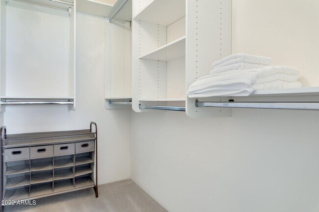 Foto del edificio - 7117 E Rancho Vista Dr