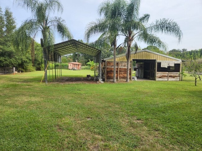 Foto del edificio - 2902 Stearns Rd
