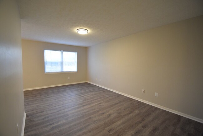 Building Photo - Northdale Lake 1BD/1BA w/ Great Views