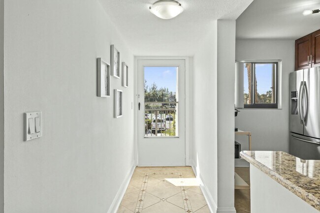 Foto del edificio - 10152 S Ocean Dr