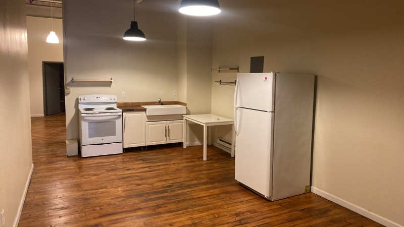 Primary Photo - 1415 Kemper St