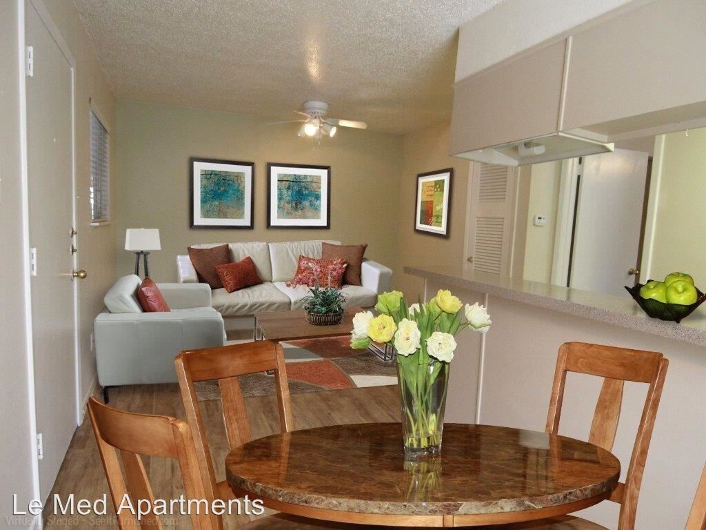 Foto del edificio - 1200 W 40th St