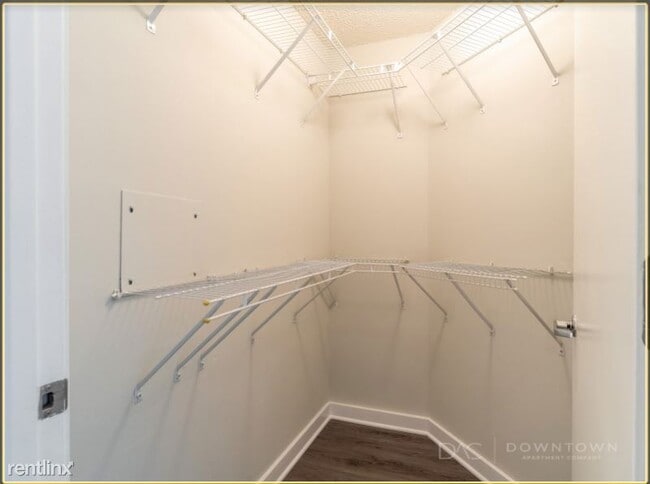 Building Photo - 2 br, 2 bath Condo - 600 N State St