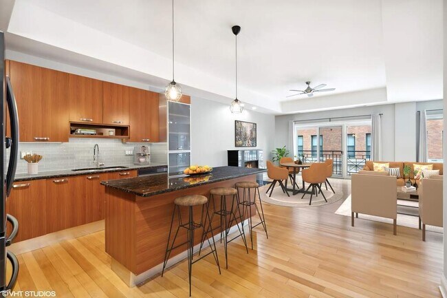 Foto del edificio - 1601 S State St