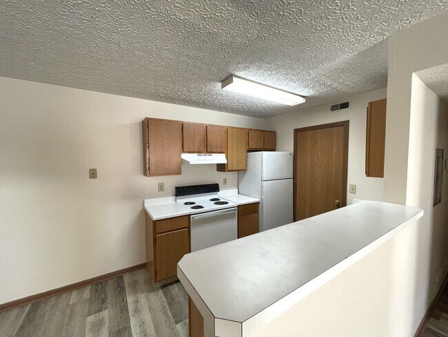 Foto del edificio - 5636 Cypress Chase