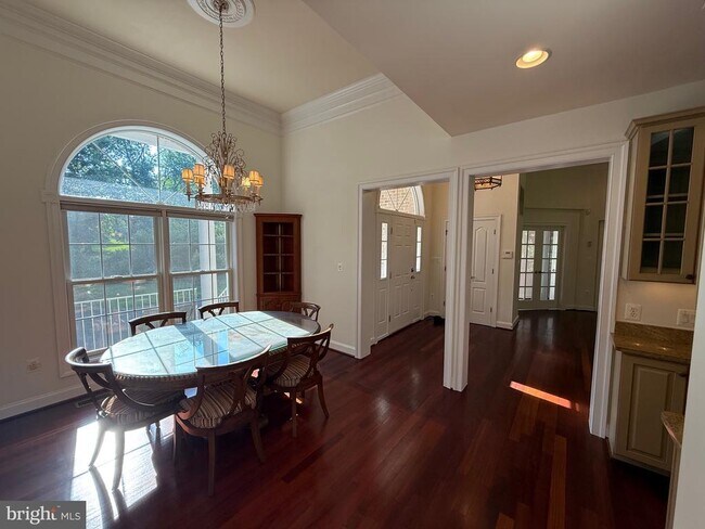 Foto del edificio - 10408 Marbury Rd