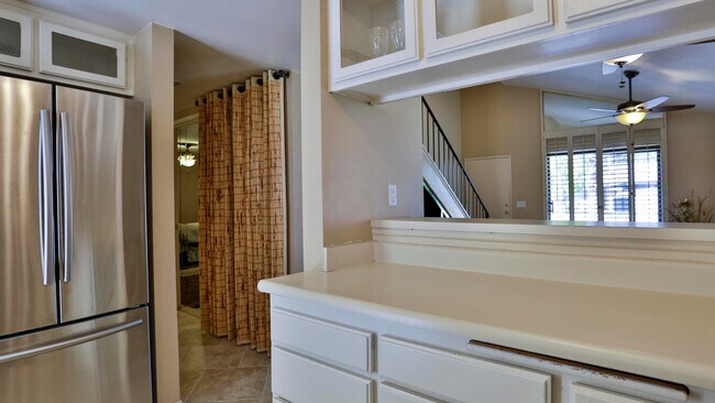 Foto del edificio - 34073 Emily Way