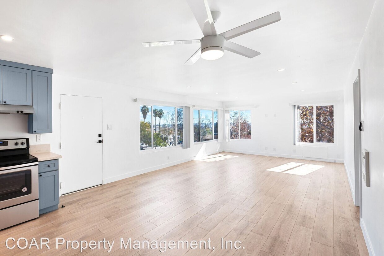 Foto principal - 1867 Temple Ave