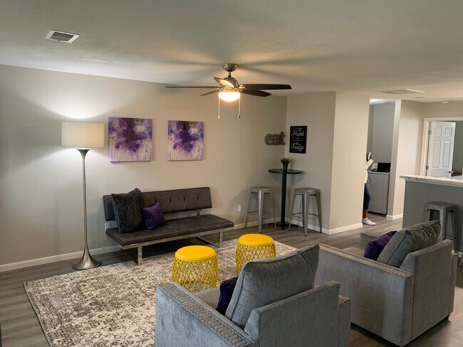 fully furnished with new furniture - 23241 Richards Rd