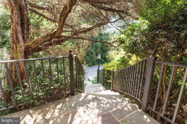 Foto del edificio - 15729 Holly Grove Rd