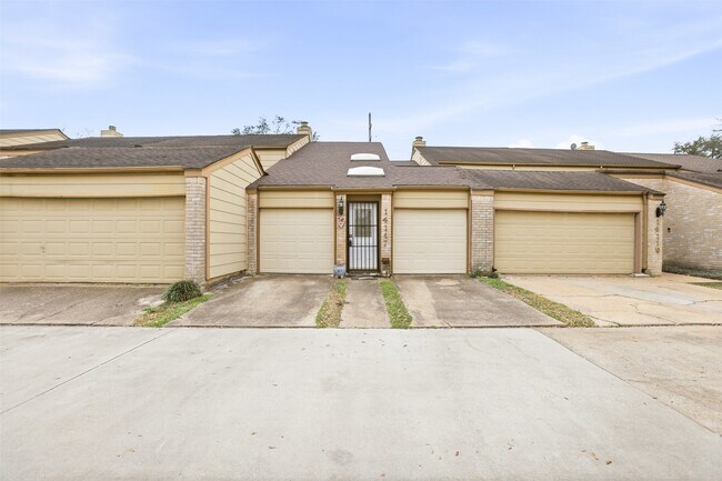 Building Photo - 14117 Briarsage Ct