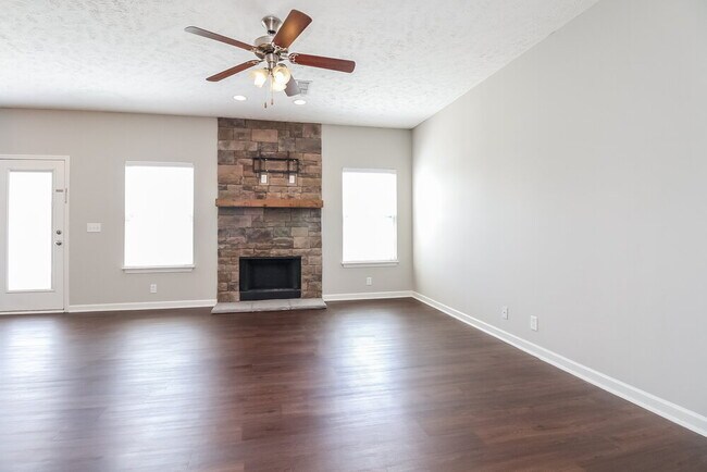 Building Photo - 2654 Salem Glen Xing