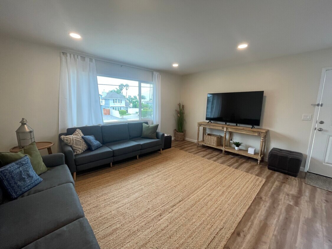 26465 Via California Unit Furnished, Dana Point, CA 92624 Apartments