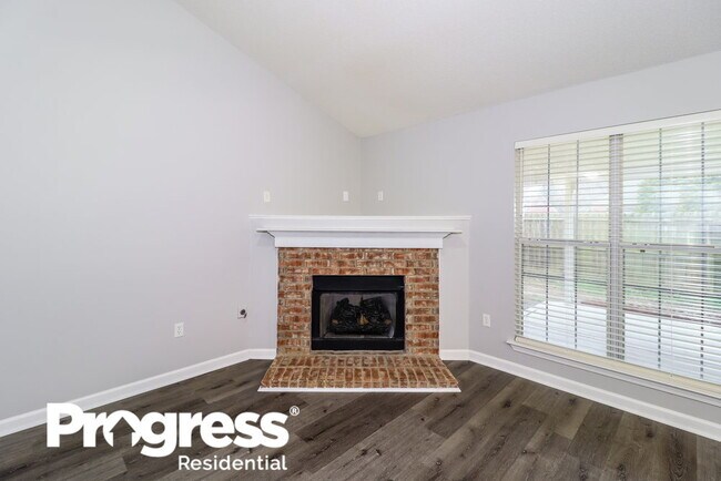 Building Photo - 1554 Madison Cove W