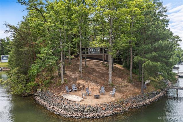 Primary Photo - 121 Rhinehill Dr