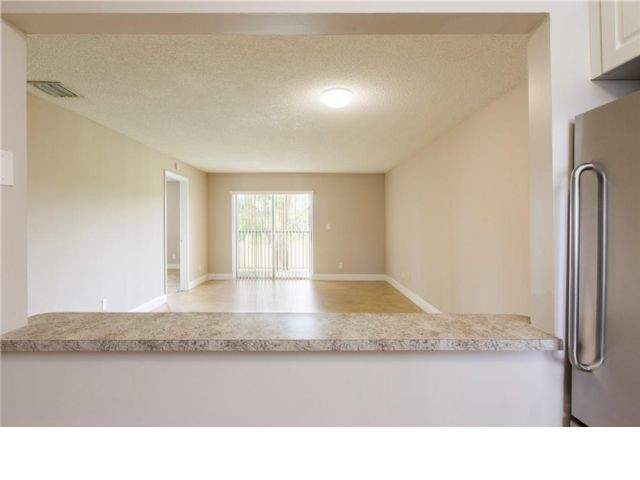Building Photo - 6920 Nova Dr