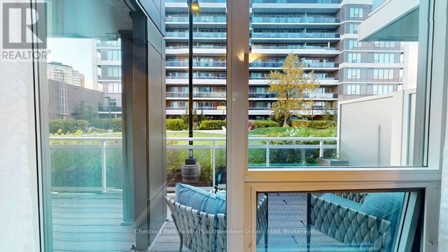 Building Photo - 63 Arthur St S