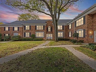 Building Photo - 750 Trailwood Path