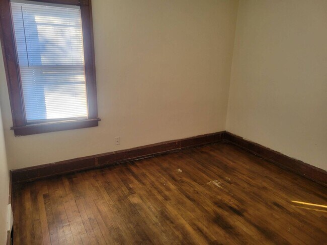 Building Photo - 2819N49thM