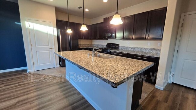 Foto del edificio - 7052 Diversey Dr