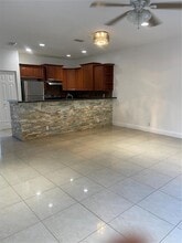Building Photo - 5614 Pierce St