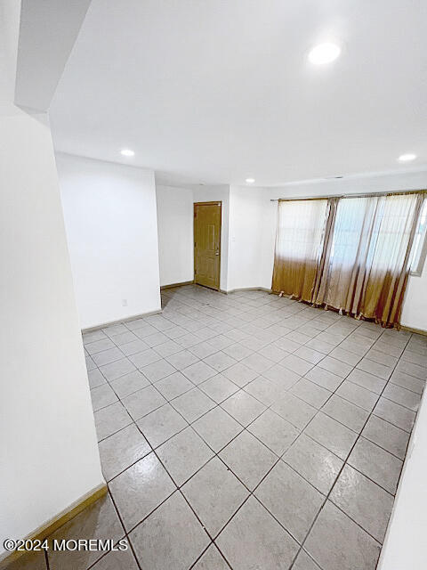 Foto del edificio - 147 Kinsley Rd
