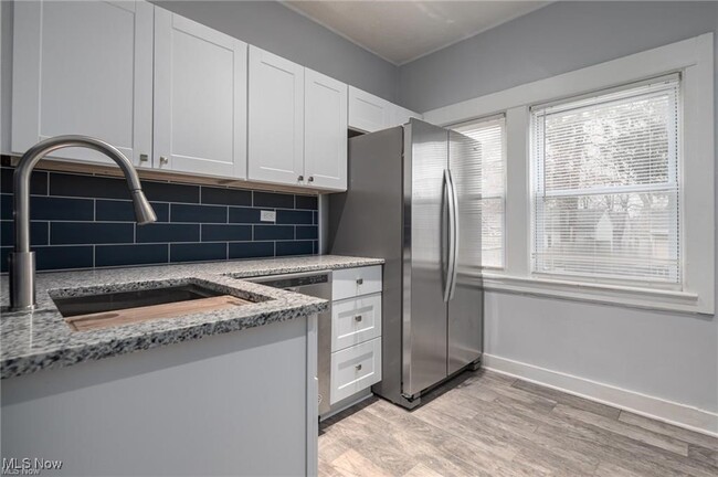Foto del edificio - 15024 Hilliard Rd