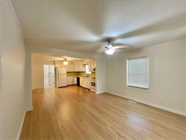 Foto del edificio - 3109 Joyce Ave