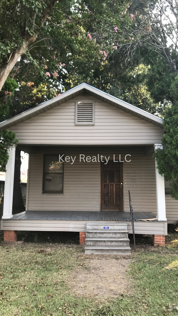 Building Photo - 1018 South St