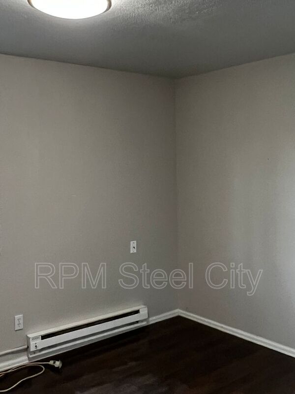 Foto del edificio - 1719 Oakshire Ln