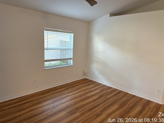 Foto del edificio - 405 Mango Cir