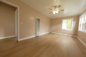 Building Photo - 2069 Holly St