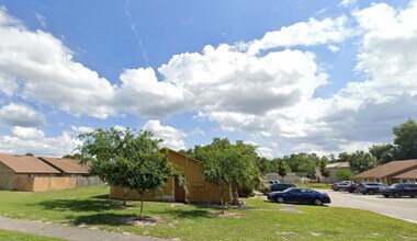 Building Photo - 22 Sandalwood Ct