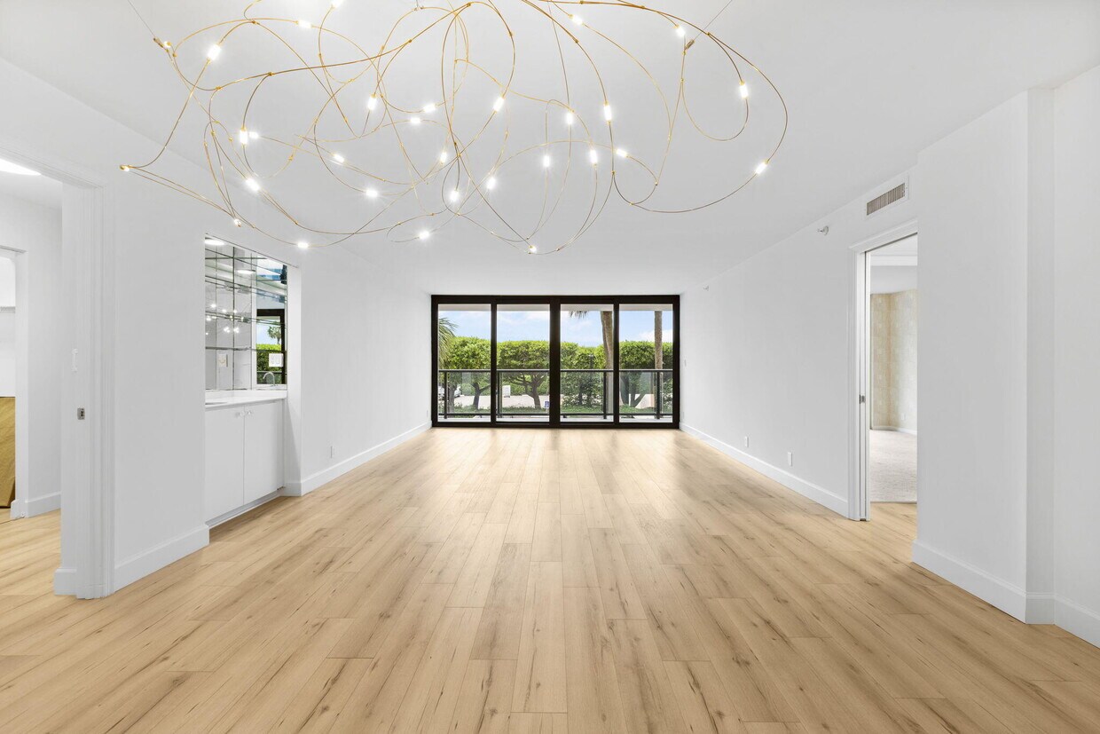 Primary Photo - 3440 S Ocean Blvd