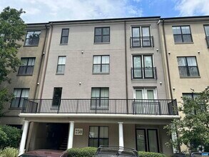Building Photo - 750 Walker Square