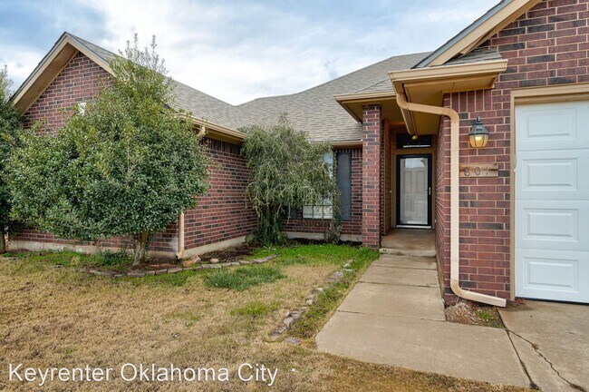 Foto del edificio - 4 br, 2 bath House - 801 Regiment Way