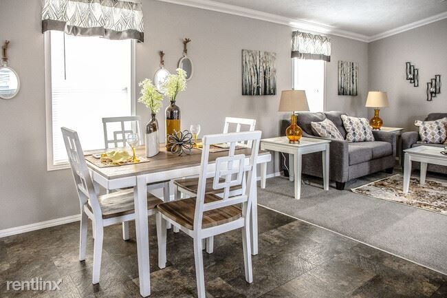 Foto del edificio - 3 br, 2 bath House - 10725 N McKinley Ter