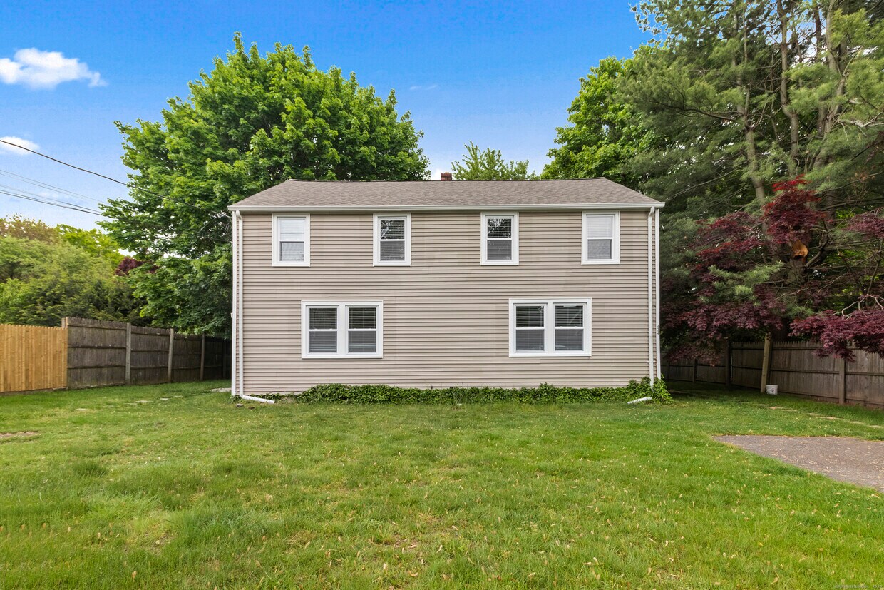 Primary Photo - 232 Melville Dr