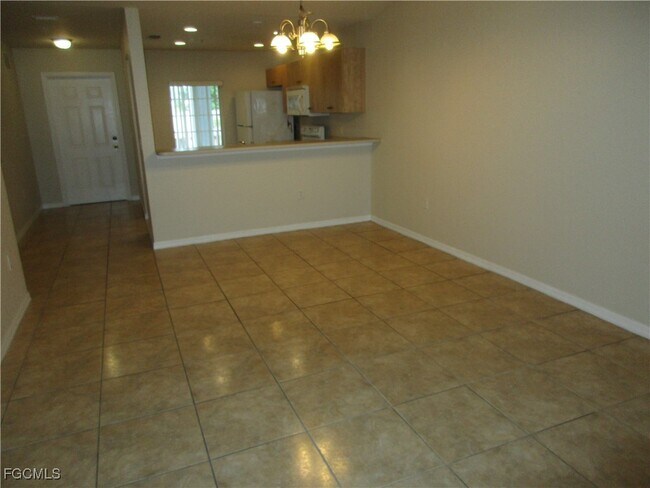 Building Photo - 1328 SE 8th Ave