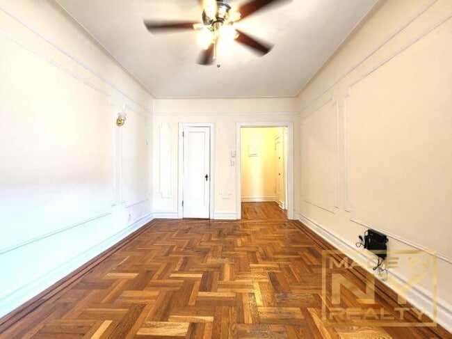 Building Photo - 1 bedroom in ASTORIA NY 11106