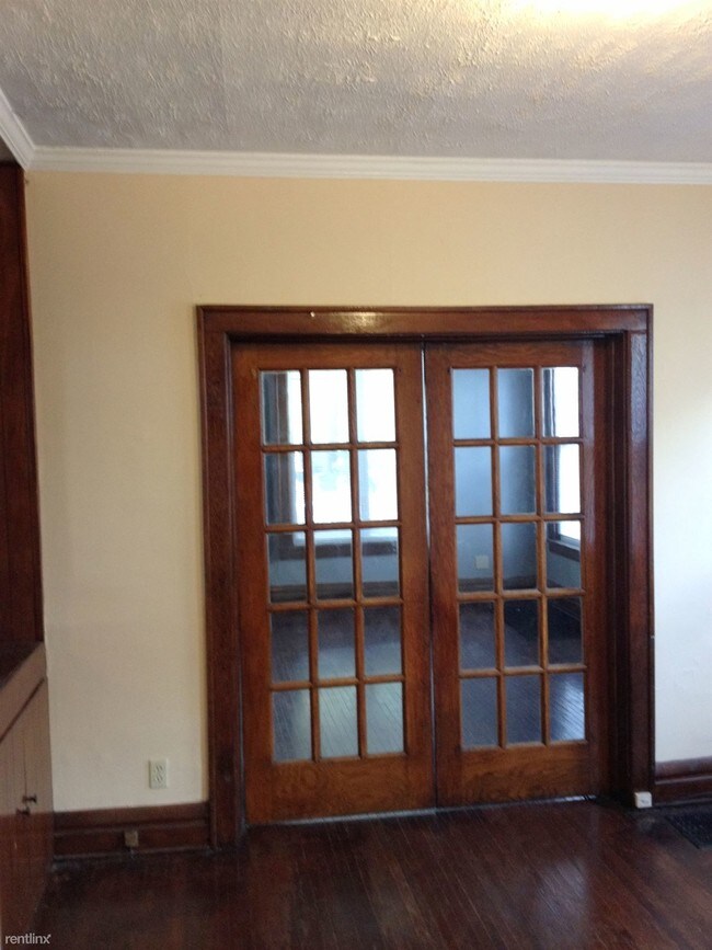 2212 Indianola Ave, Columbus, OH 43201 Condo for Rent in Columbus, OH