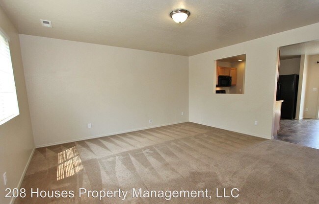 Building Photo - 3 br, 2.5 bath House - 580 W. Willow Dale Way