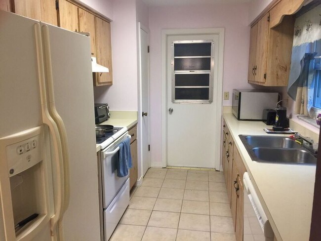 Building Photo - 3/2/2 in Belleview