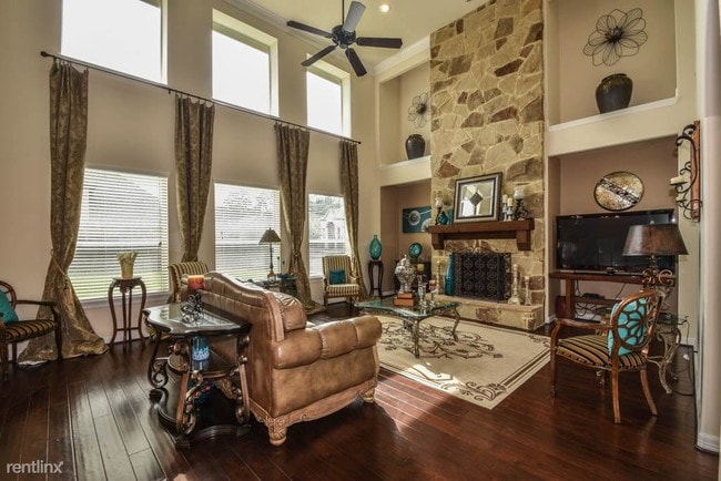 Building Photo - 17702 Milano Ln