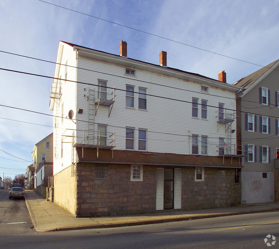 219 Rodman St, Fall River, MA 02721 Apartments in Fall River, MA